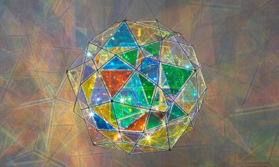 Olafur Eliasson, Dimmable Firefly Double Polyhedron Sphere Experiment, 2020. Photo: Jens Ziehe